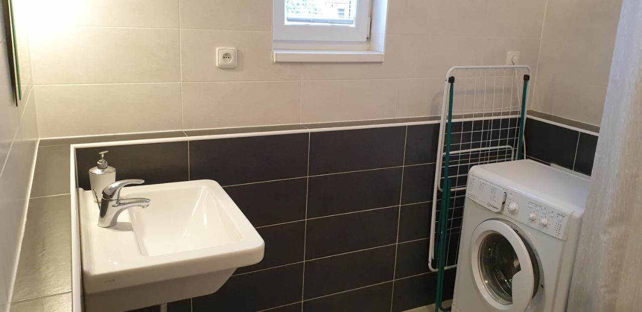 Apartman Bratislava City & Parking Екстериор снимка