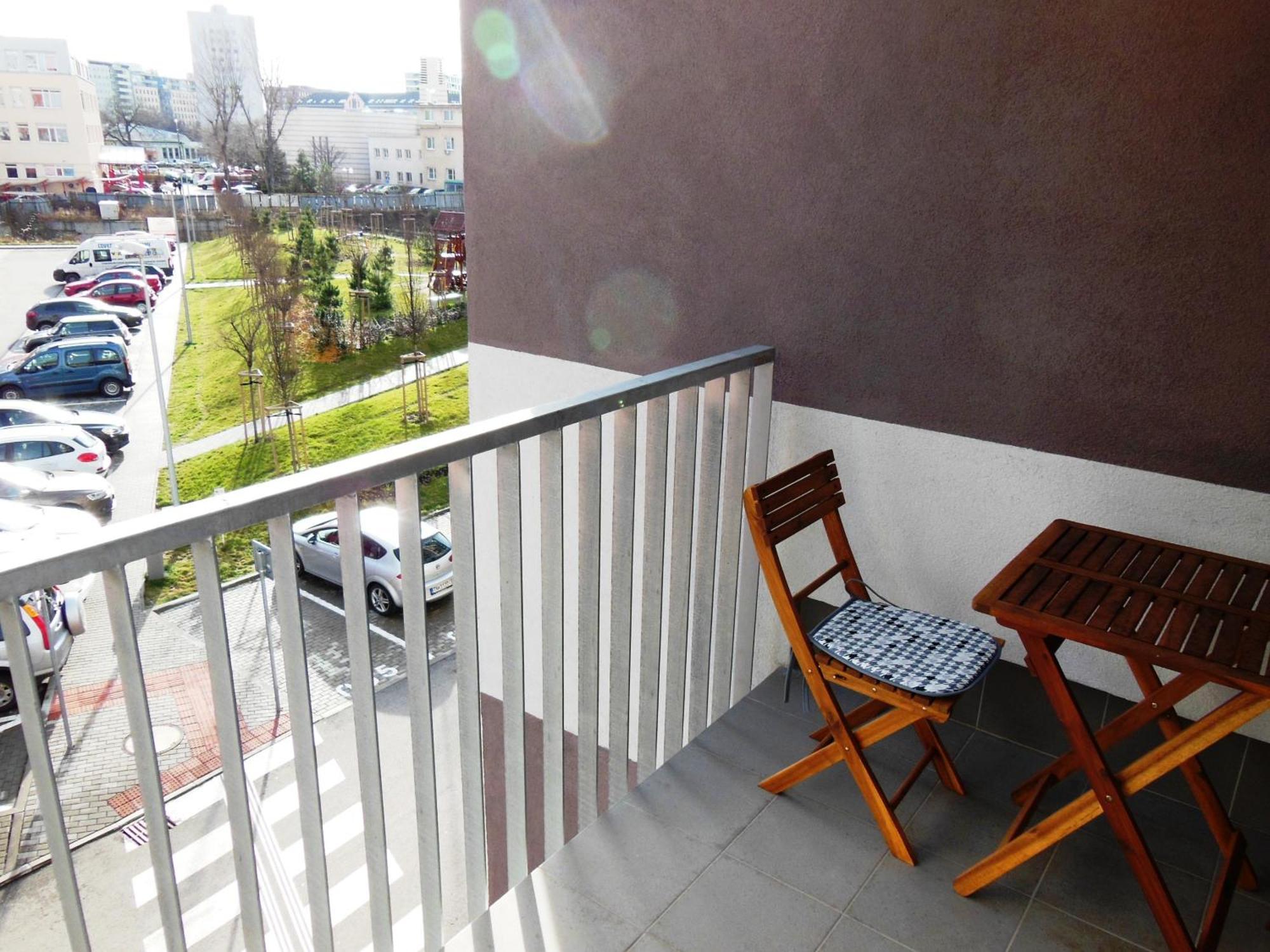 Apartman Bratislava City & Parking Екстериор снимка