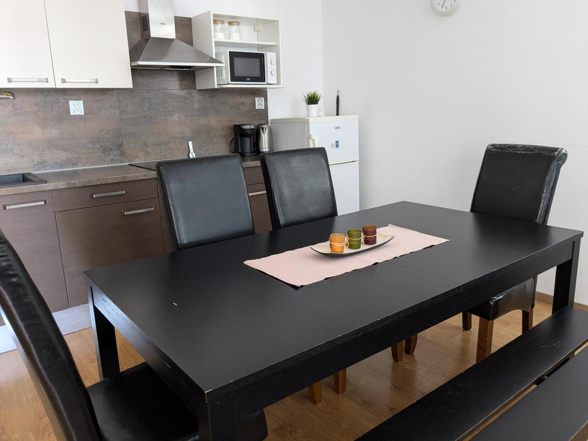 Apartman Bratislava City & Parking Екстериор снимка